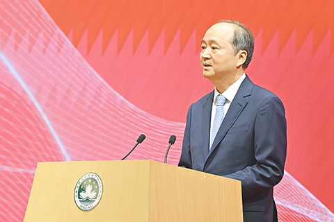 ◎ 國務院港澳辦副主任、中央政府駐澳門特區聯絡辦公室主任鄭新聰在開幕式上致辭。
