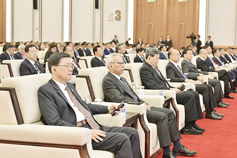 ◎ 行政長官岑浩輝出席第八屆中國國際進口博覽會暨虹橋國際經濟論壇開幕式。