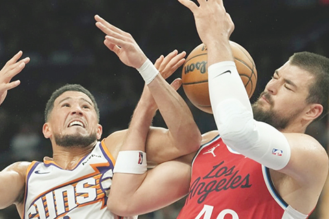 ◎ 太陽隊布加(左)昨役廿四分,領軍戰勝快艇。(美聯社)