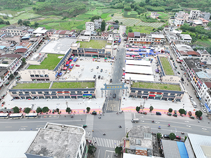 廣西賀州市富川瑤族自治縣朝東鎮農貿市場。(資料圖,富川瑤族自治縣融媒體中心供圖)