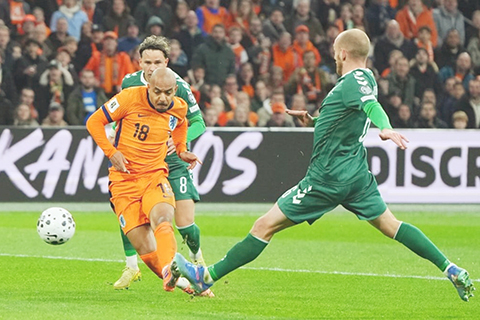 ◎ 荷足十八號馬倫昨晨射成四比0。(美聯社)