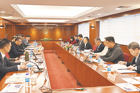 ◎ 澳門中華總商會策略研究委員會舉行「二0二六年施政報告」座談會。