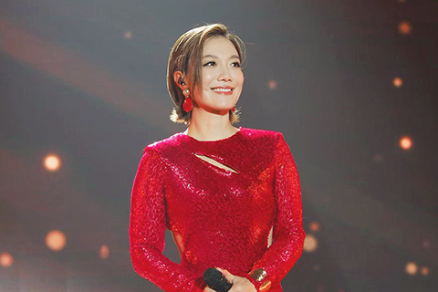 ◎ 龍婷無懼寒潮獻聲清遠。