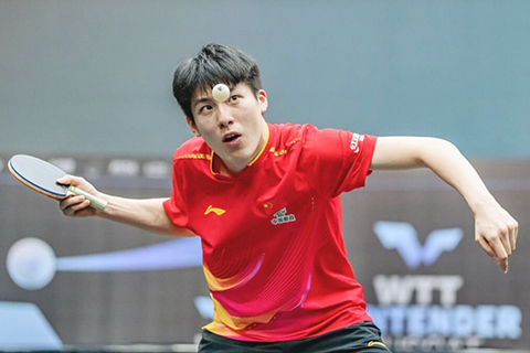 ◎ 國乒溫瑞博在阿曼站男單決賽封王。(世界乒聯圖)