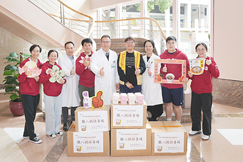 ◎ 鏡湖醫院收穫臘八粥同時向醫護人員傳遞關懷。