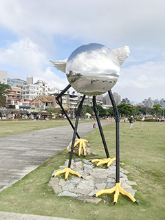 金色水岸太空雕塑