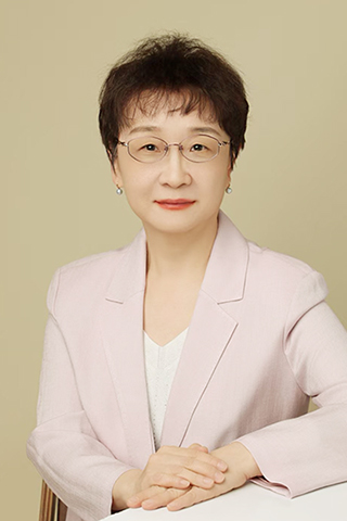 ◎ 外交部駐澳門特派員公署特派員卞立新。