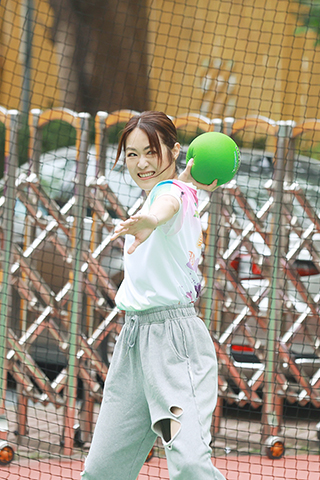 ◎ 梁嘉琪落場打閃避球,果然都好有爆發力。