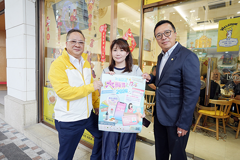 ◎ 經科局聯同中總落區向商戶派發活動宣傳海報。