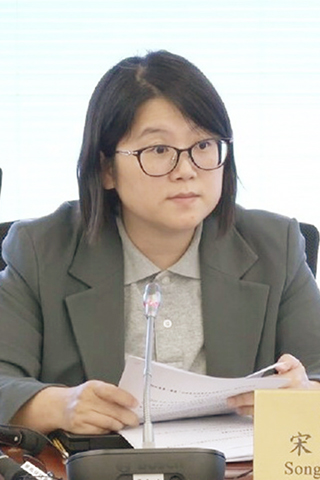 ◎ 委員會主席宋碧琪介紹會議內容。