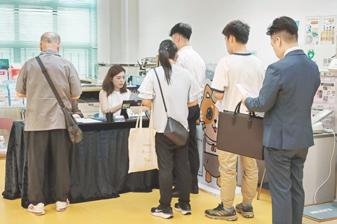 ◎ 街總祐漢社區中心與新濠博亞娛樂有限公司舉辦招聘日活動。