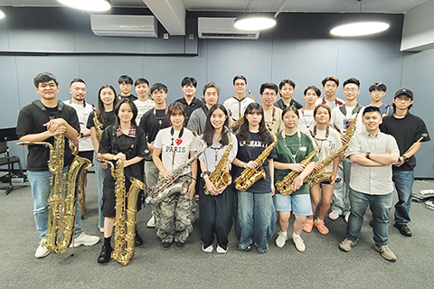 ◎ 澳門管樂協會薩克管重奏團。