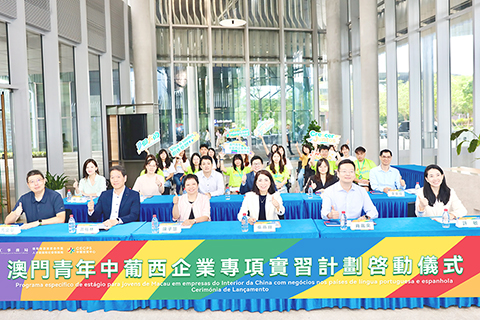 ◎ 嘉賓興學員大合照。