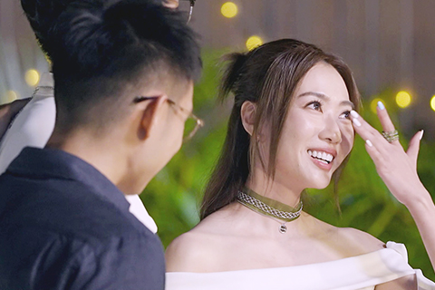◎ 東東(左)其實全程笑曬,只是有時忍不住哭。